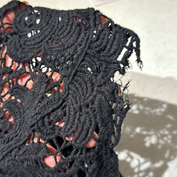 Crochet Flower Top - Picture 8 of 8